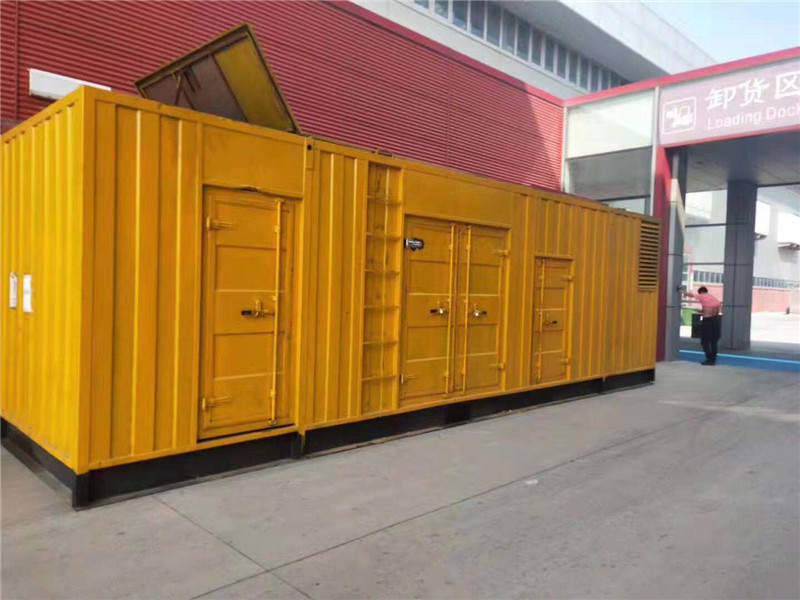 港口镇柴油发电机组预热机油时需要注意哪些安全事项?